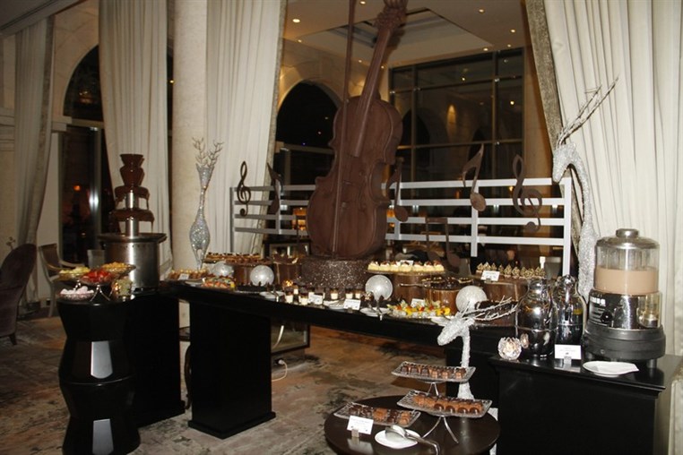 Festive Celebration at Cascade Lounge